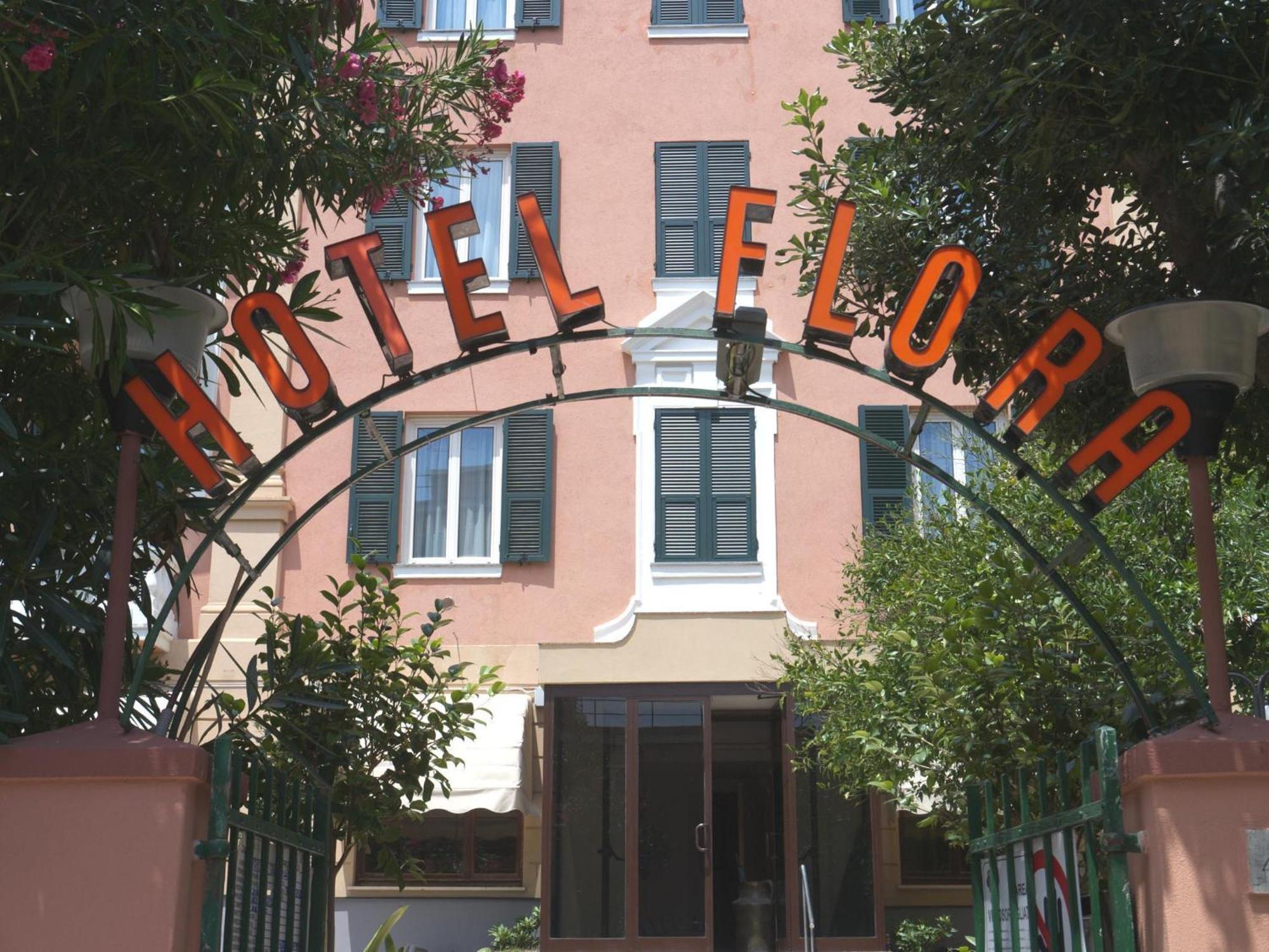 Hotel Flora 3*