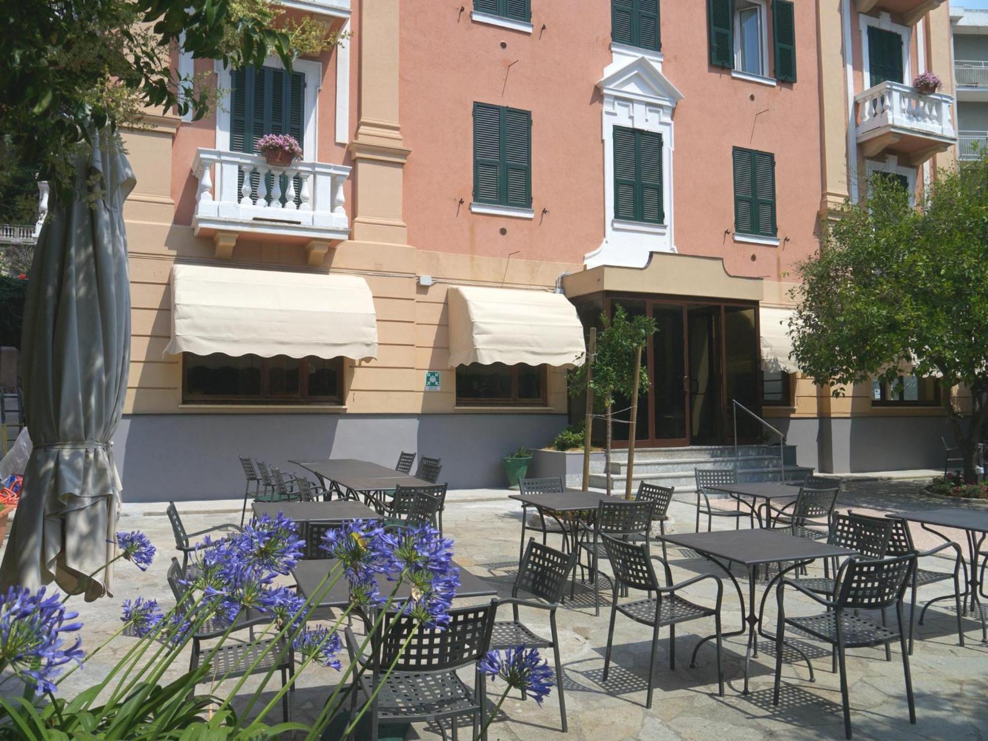 Hotel Flora Celle Ligure