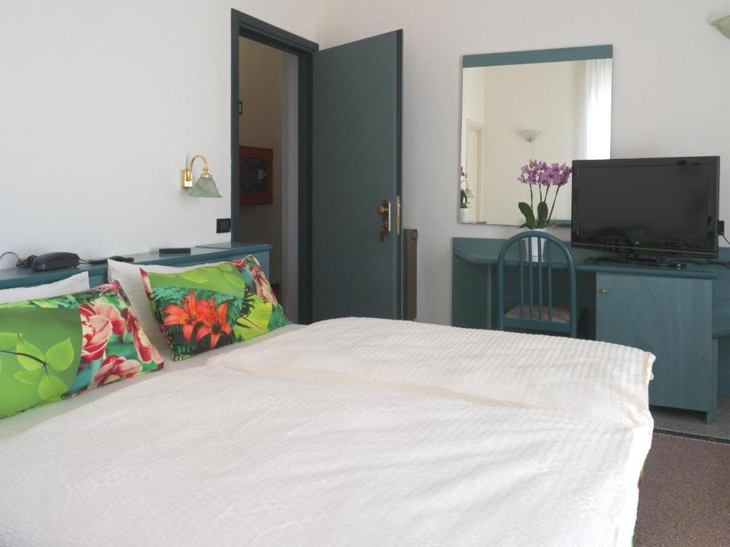 Flora 3* Celle Ligure